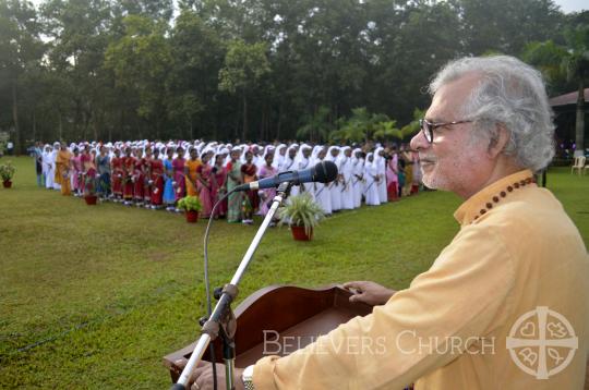 Metropolitan Dr. K.P. Yohannan gave an inspiring message