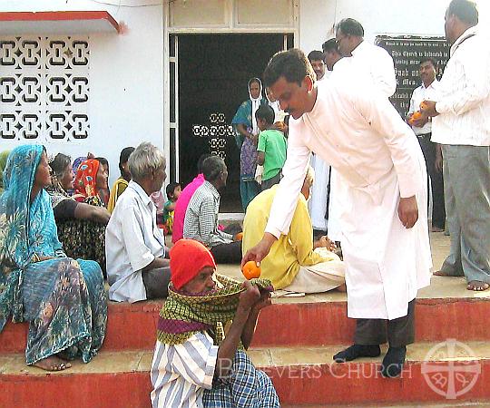 Bengaluru Diocese Distributes Fruits in Three Leprosy Colonies