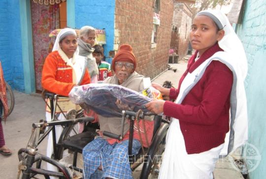 Believers Church Delhi Diocese Sisters of Compassion Distribute Blankets