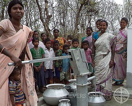 930 People Benefit from the new Bore Wells in the Diocese of Jasidih