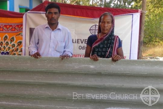 72 People Receives Poverty Alleviating Gifts in the Diocese of Odisha