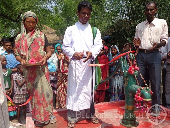 Diocese of Patna Installs New Bore Wells for the Villagers