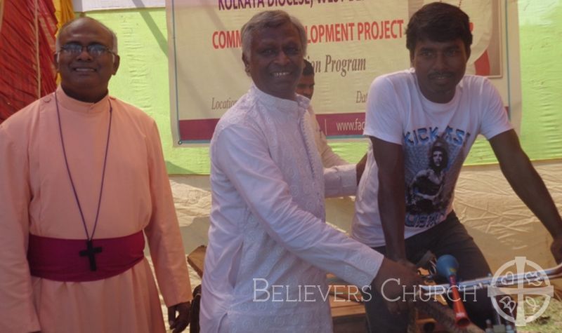 Bishop Dr. Juria Bardhan Officiates Gift Distribution Program in Diocese of Kolkata