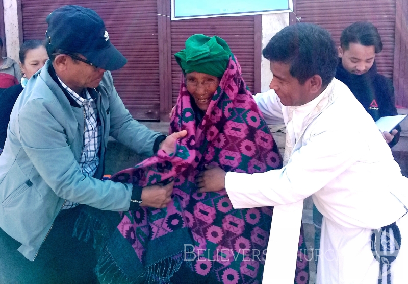 Old Widows Receive Winter Aid in Diocese of Kathmandu